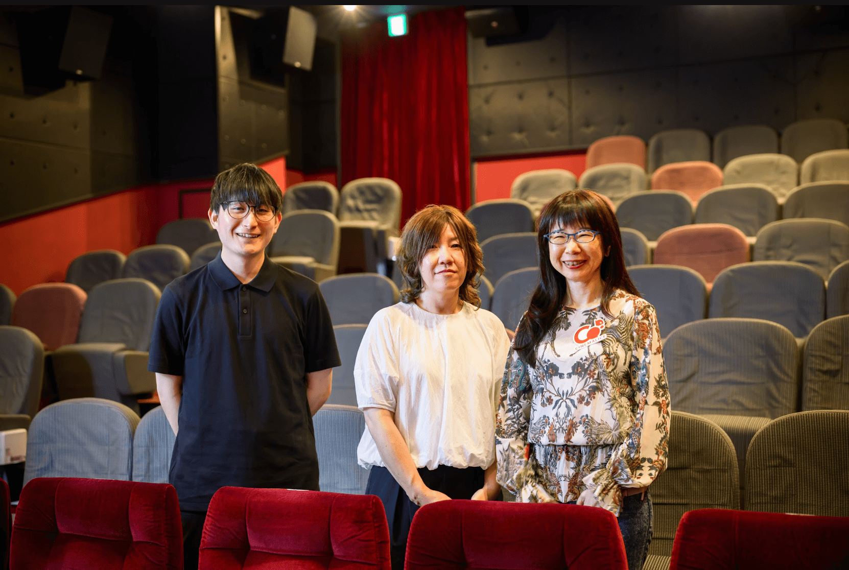 シネマリスの稲田様とちょっと社エンジニアとデザイナーの写真