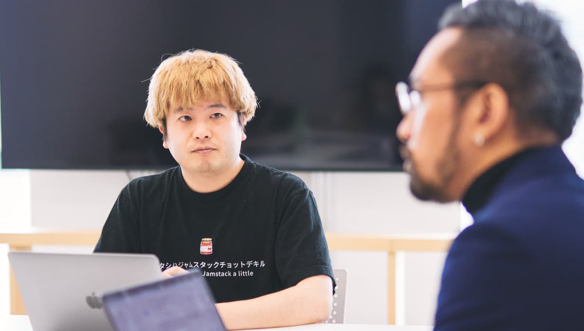 左:弊社代表小島、右:ジェイ様
