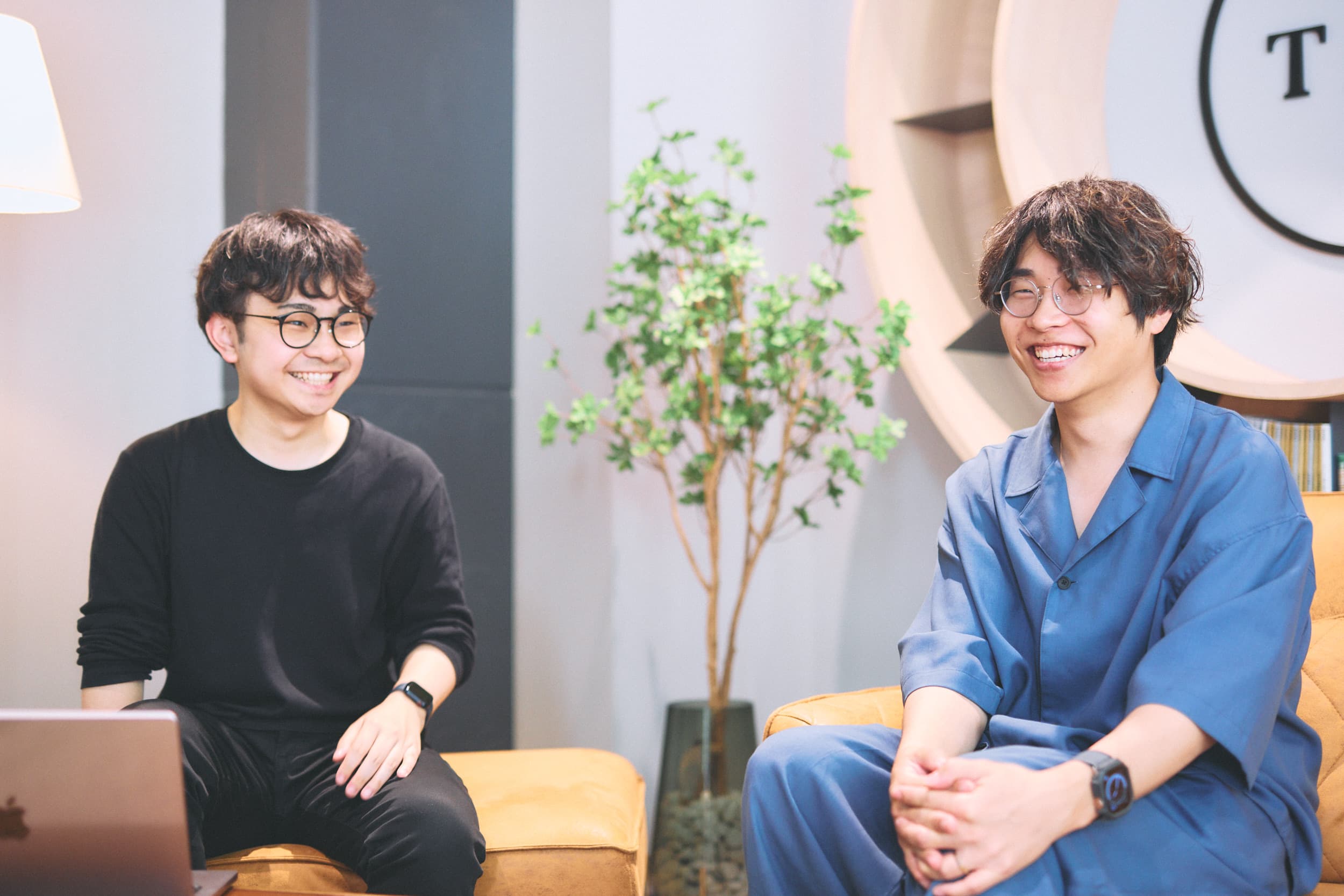 左から、ちょっと社エンジニア西村、株式会社HataLuck and Person千葉様